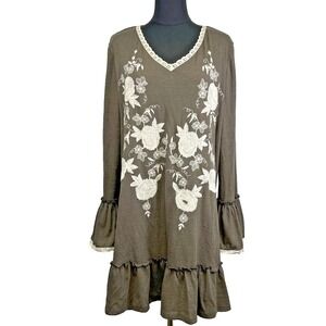 Entro‎ Womens Mini Dress Size L Embroidered Flowers Crochet Trim Knit Boho Fairy
